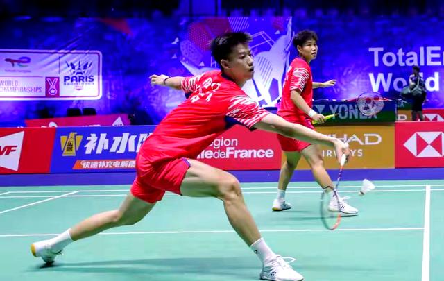 世界赛舞台，羽毛球代表国家出征荣耀