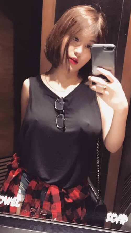 跨越绿茵的爱心,AC米兰传奇队VS阿尔及利亚明星队,京多安制胜球点亮希望