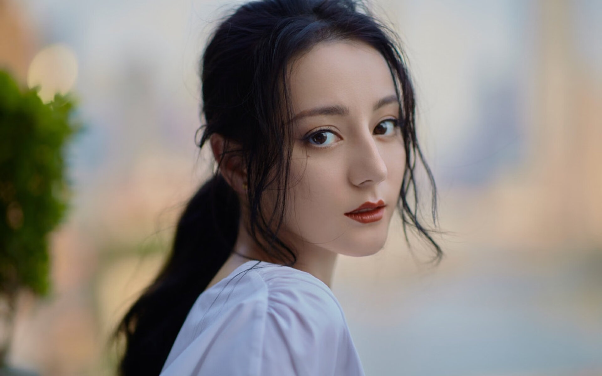 平行宇宙的篮球狂欢，当福克斯的37分席卷山西，湖人防线在三分雨中沉没