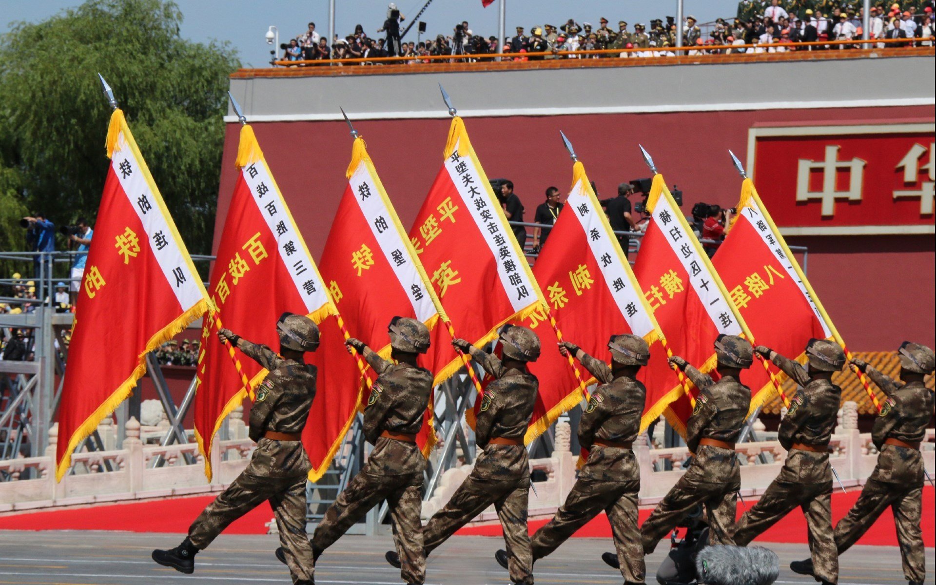 友谊赛的破冰者，卢卡库关键一传，阿尔及利亚用团结击败哥斯达黎加